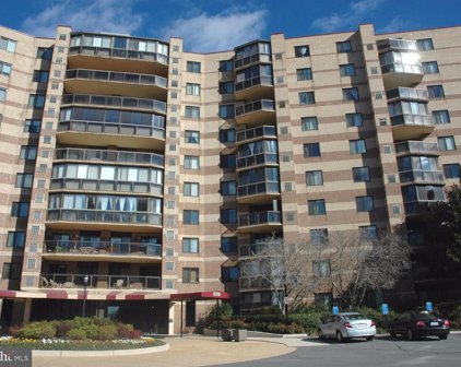 8350 Greensboro Dr Unit #624, Mclean