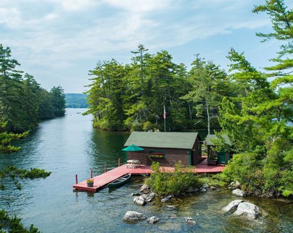 1 Little Beaver Island, Meredith