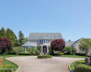 8 Old Stable Way, Colts Neck image
