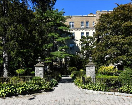 472 Gramatan Avenue Unit #A4, Mount Vernon