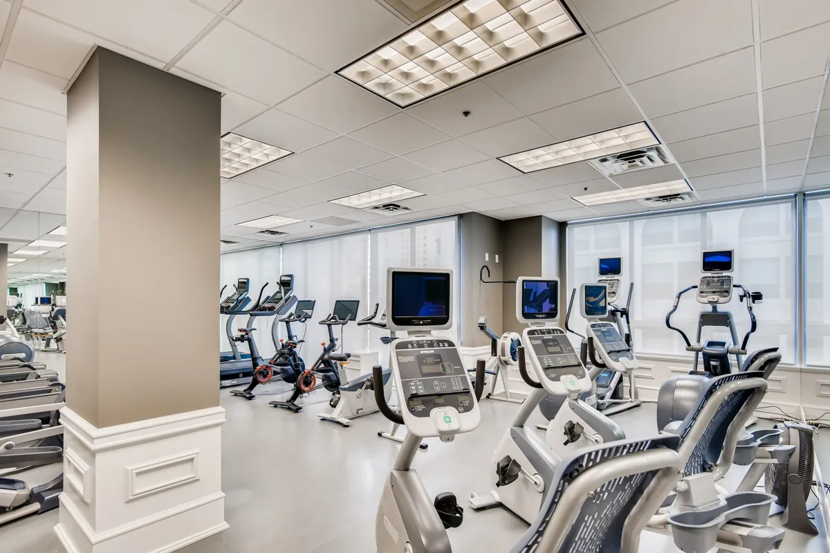 gym pic meridian condos san diego