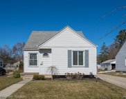 507 Roth, Clawson image