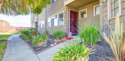 140 Gibson DR 12, Hollister