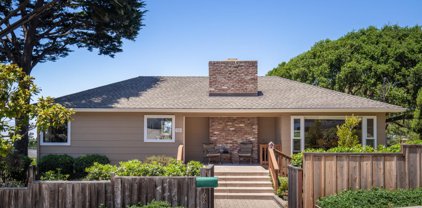 308 Bishop Ave, Pacific Grove