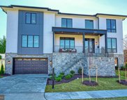 6805 Old Chesterbrook, Mclean image