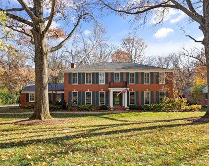 9838 Waterbury  Drive, Ladue