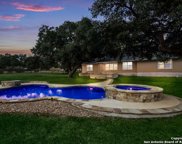 156 Berry Oaks Dr, Bulverde image