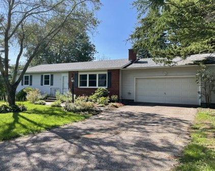 77 Sundown Drive, Williston