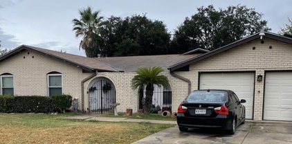 202 Meadow Bend Dr, San Antonio