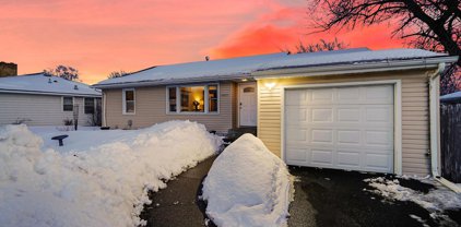 6807 Cedar Lake Road S, Saint Louis Park