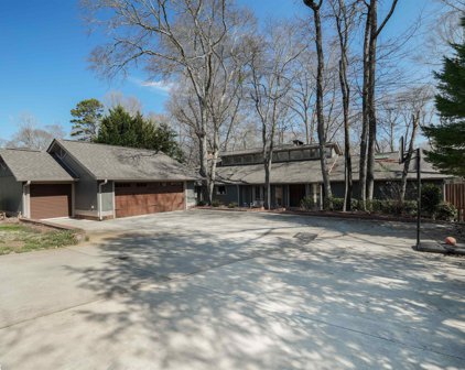 105 Long Point Way, Simpsonville