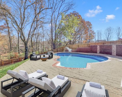 7144 Locksley Ln, Fairview