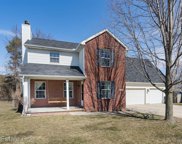 390 Shadywood, Rochester Hills image
