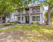 695 Comal Ave, New Braunfels image