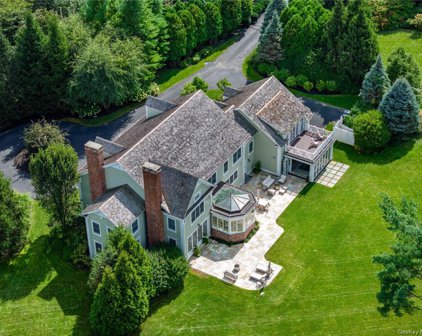 11 Tucker Road, Bedford Corners