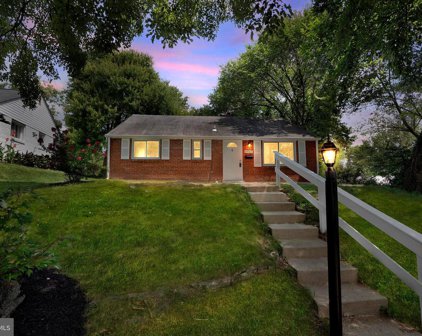 6946 Decatur Pl, Hyattsville