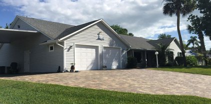 139 N Cory Drive, Edgewater