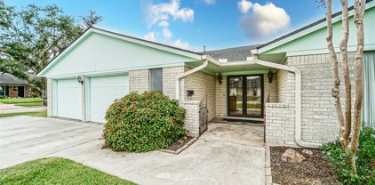 1126 Brenda Drive, Deer Park