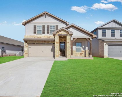 1219 William Crest, New Braunfels