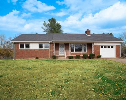 49 West Dr, Clarksville