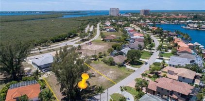 5772 Sw 9  Court, Cape Coral