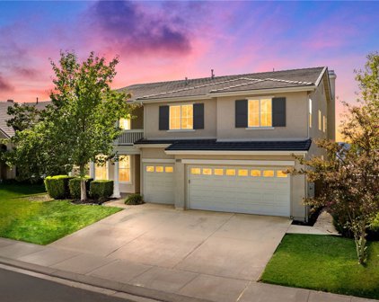 26297 Horsetail Street, Murrieta