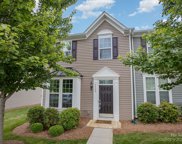 2420 Mariners Cove  Lane, Denver image