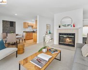 124 Lakeshore Ct, Richmond image
