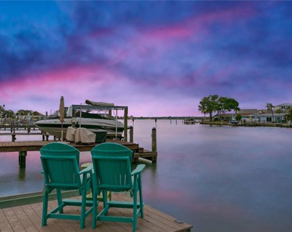 16101 4th Street E, Redington Beach