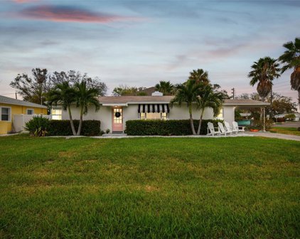 16101 1st Street E, Redington Beach