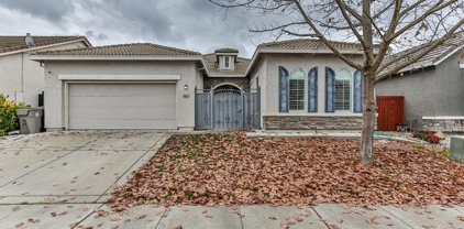 1871 Charm Way, Sacramento