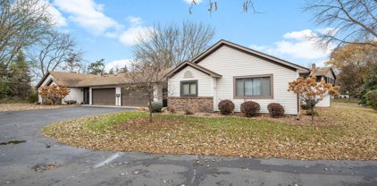 570 Donegal Circle, Shoreview