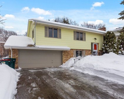 1370 Pierce Terrace NE, Columbia Heights