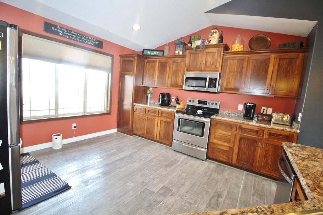 2825 Grey Eagle Pass, Minot, 58703