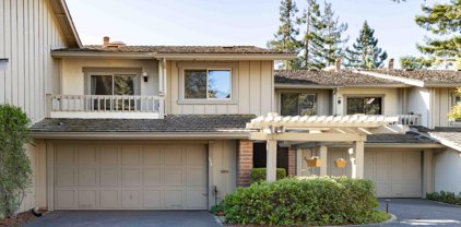 694 Sand Hill CIR, Menlo Park