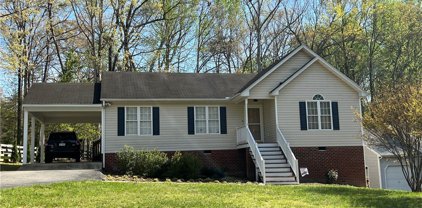 8801 S Boones Trail Road, North Chesterfield