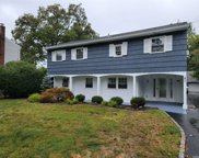 47 Erlanger Boulevard, N. Babylon image