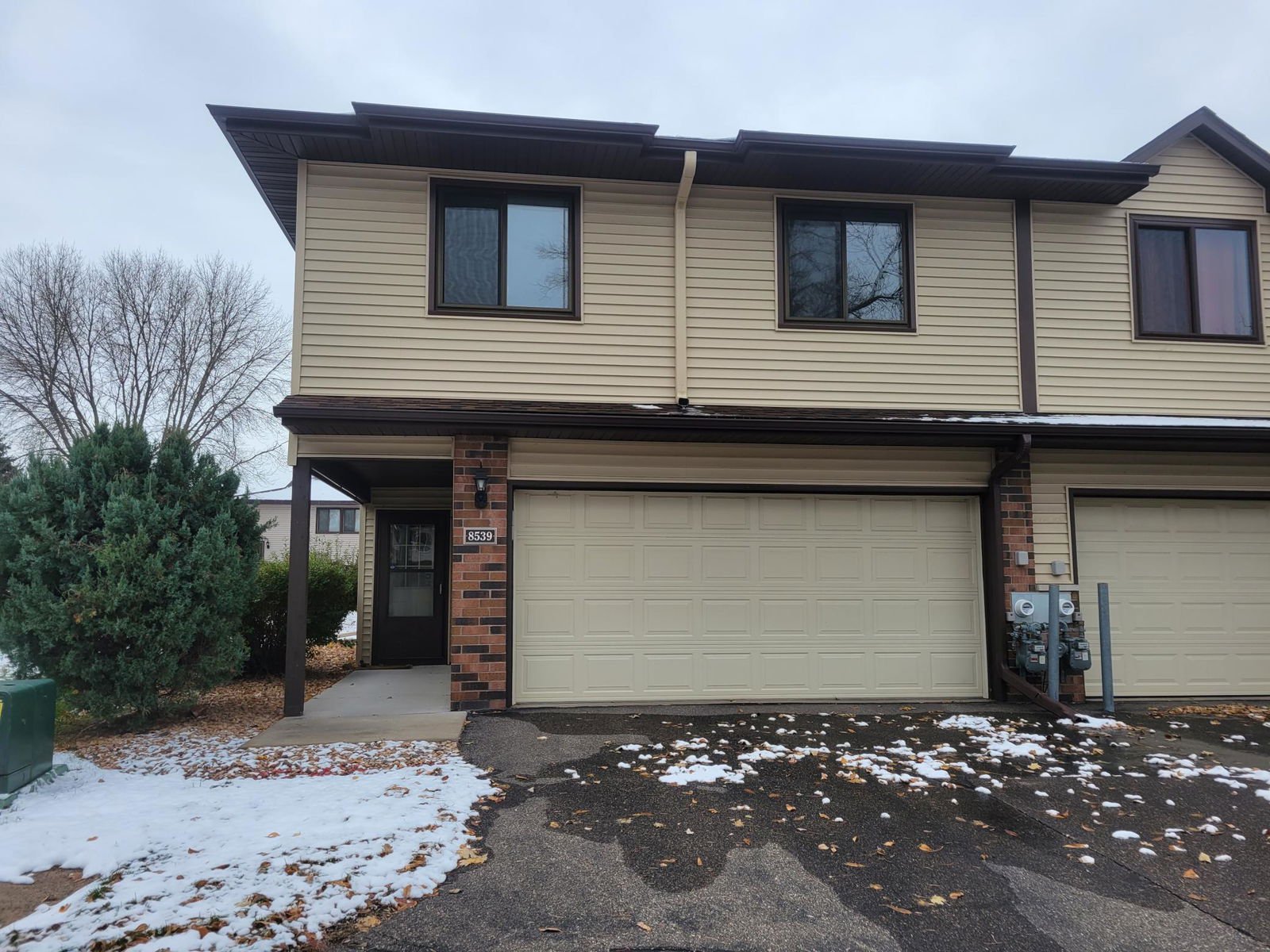 Hennepin Country Property 04 - 59wviva