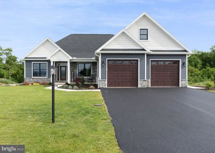 311 Cedar St, Dillsburg