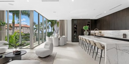 3560 Crystal View Ct, Miami
