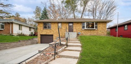 1914 Glenwood Parkway, Golden Valley