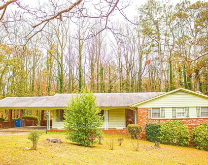 2532 Meadow Lark Drive, East Point