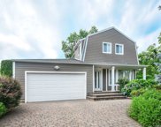 22 Valentine Drive, Albertson image