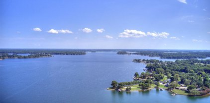 4954 Moonlite Bay  Drive, Sherrills Ford