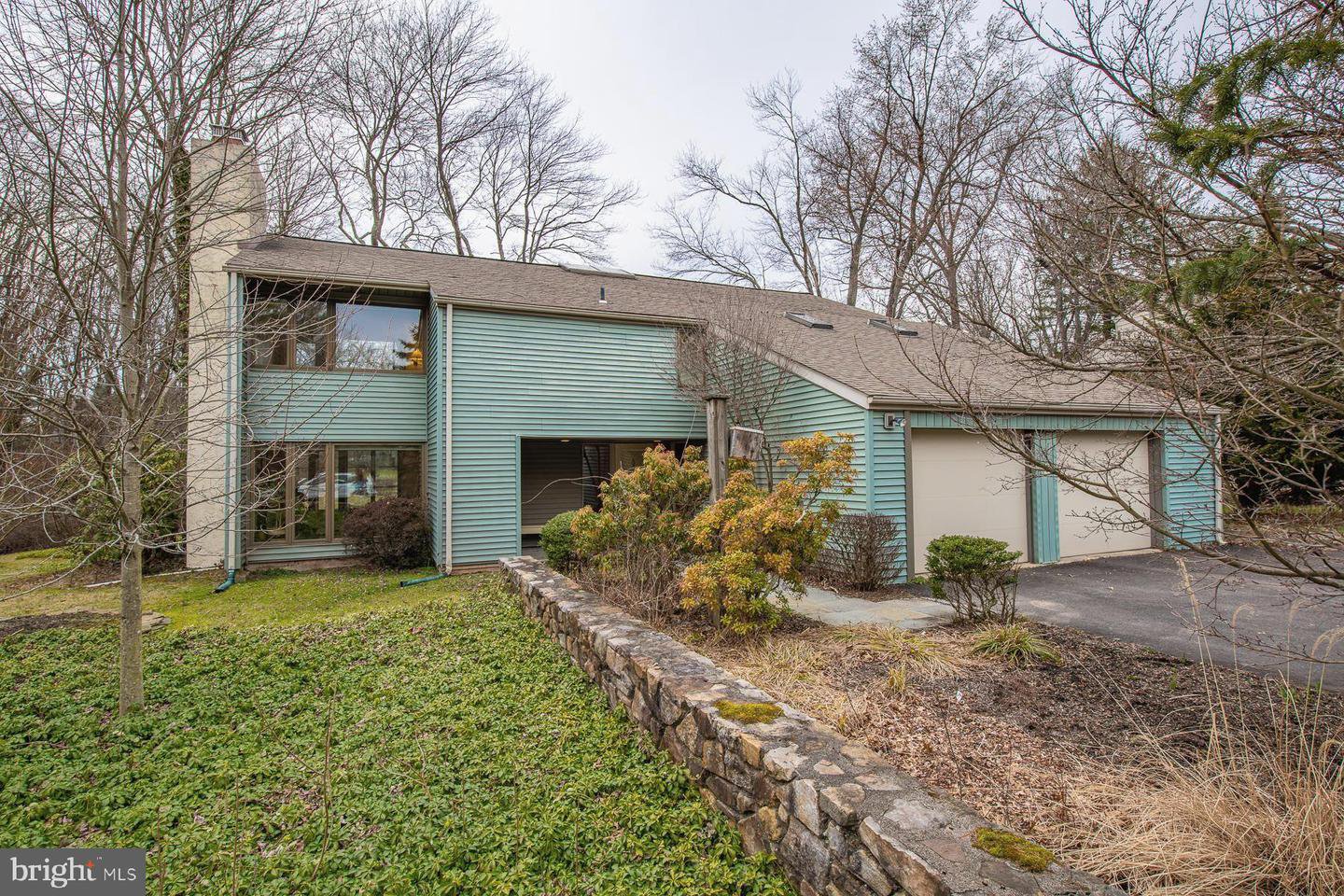 2 Joining Brook, Spring House, 19477