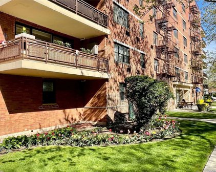 153-25 88 Street Unit #4E, Howard Beach