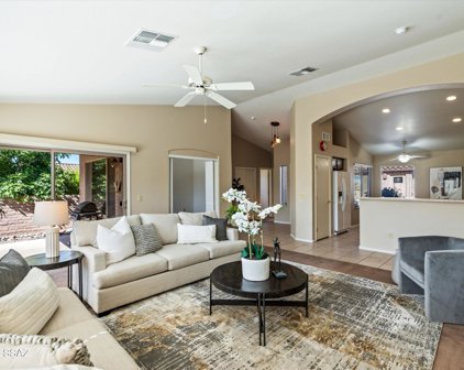 945 N Glen Canyon, Green Valley