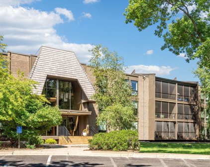 6085 Lincoln Drive Unit #213, Edina