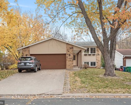 251 16th Avenue SW, New Brighton