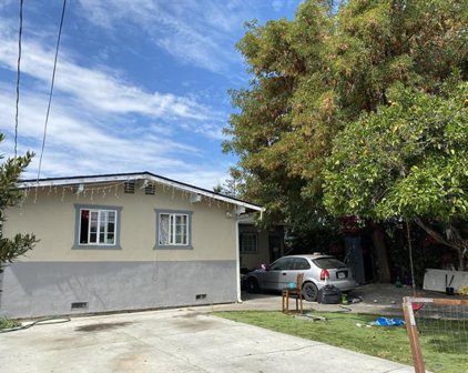 235 Gardenia Way, East Palo Alto